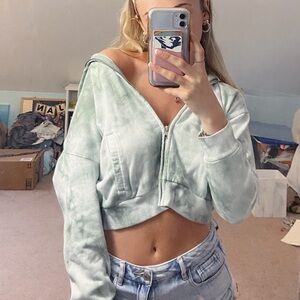 💌 garage cropped hoodie